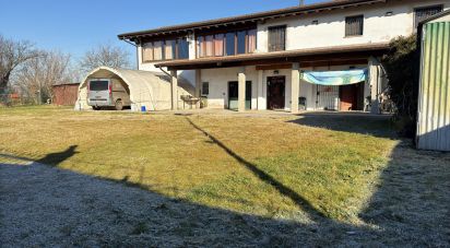 Casa indipendente / Villa 12 locali di 262 m² in Calvisano (25012)