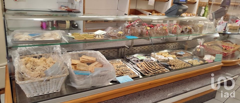 Bakery of 167 m² in Genova (16151)