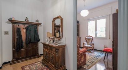 Appartamento 5 locali di 75 m² a Genova (16149)