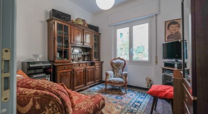 Appartamento 5 locali di 75 m² a Genova (16149)