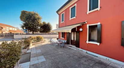 Ristorante di 496 m² in Legnaro (35020)