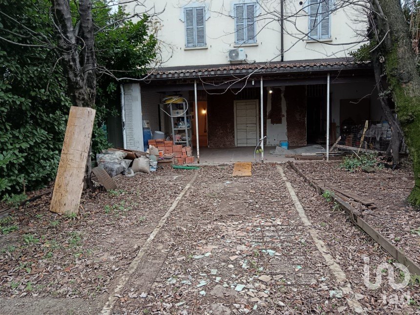 Negozio / locale commerciale di 253 m² in Milano (20126)