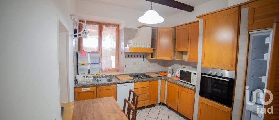 House 14 rooms of 205 m² in Ostra Vetere (60010)