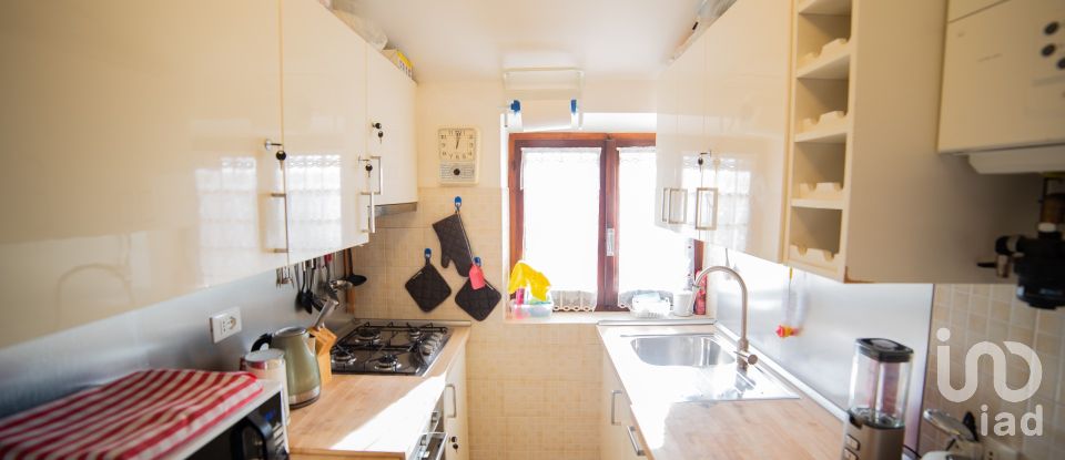 House 14 rooms of 205 m² in Ostra Vetere (60010)