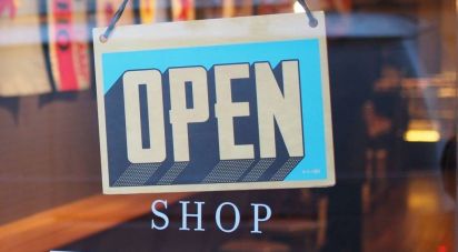 Shop / premises commercial of 160 m² in Monte Urano (63813)