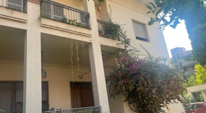 House 10 rooms of 600 m² in Pescara (65124)