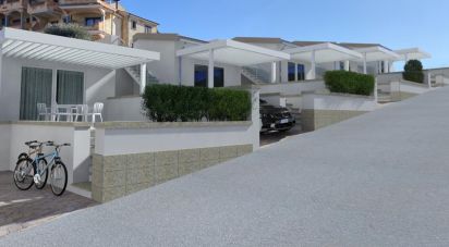 Casa indipendente / Villa 3 locali di 93 m² in Santa Teresa Gallura (07028)