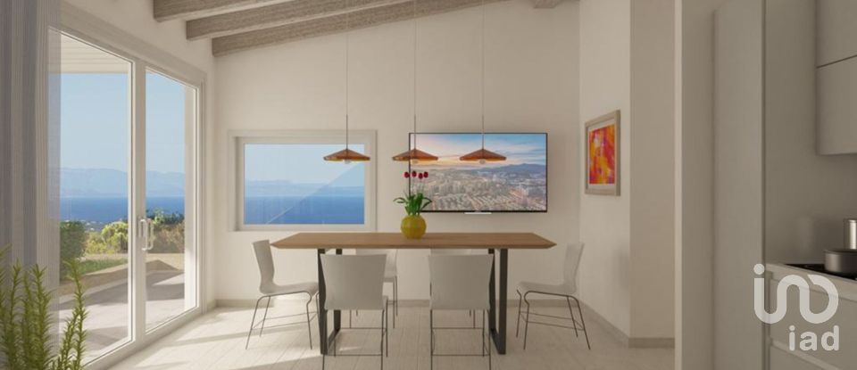 Casa indipendente 3 locali di 93 m² in Santa Teresa Gallura (07028)