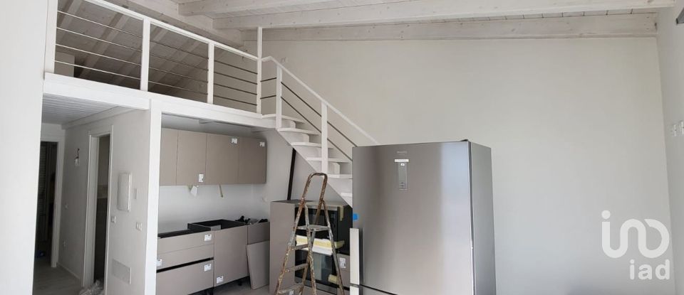 Casa indipendente 3 locali di 93 m² in Santa Teresa Gallura (07028)