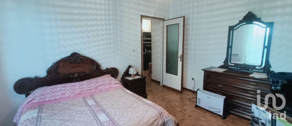 House 6 rooms of 230 m² in Cafasse (10070)