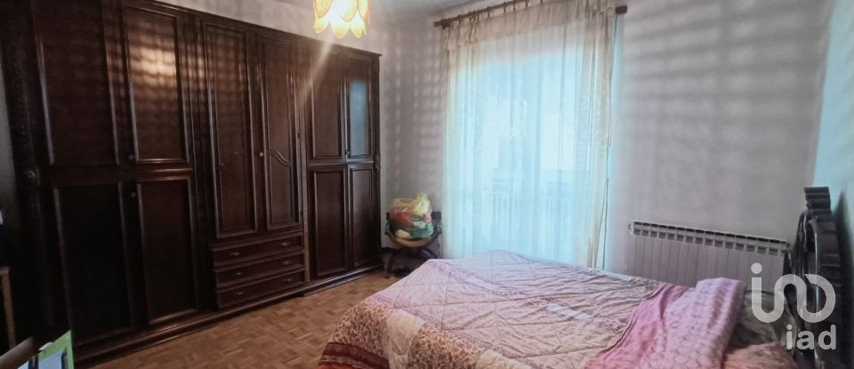 House 6 rooms of 230 m² in Cafasse (10070)