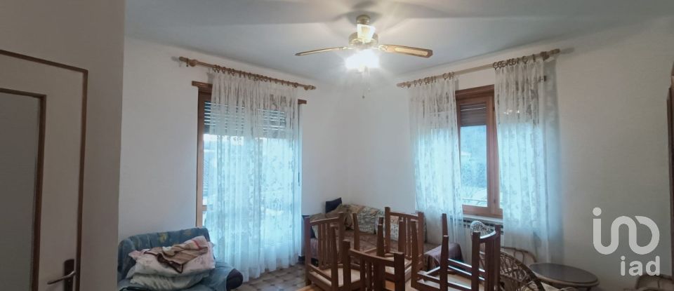 House 6 rooms of 230 m² in Cafasse (10070)