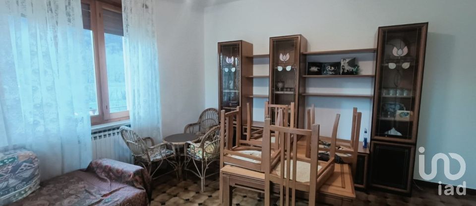 House 6 rooms of 230 m² in Cafasse (10070)