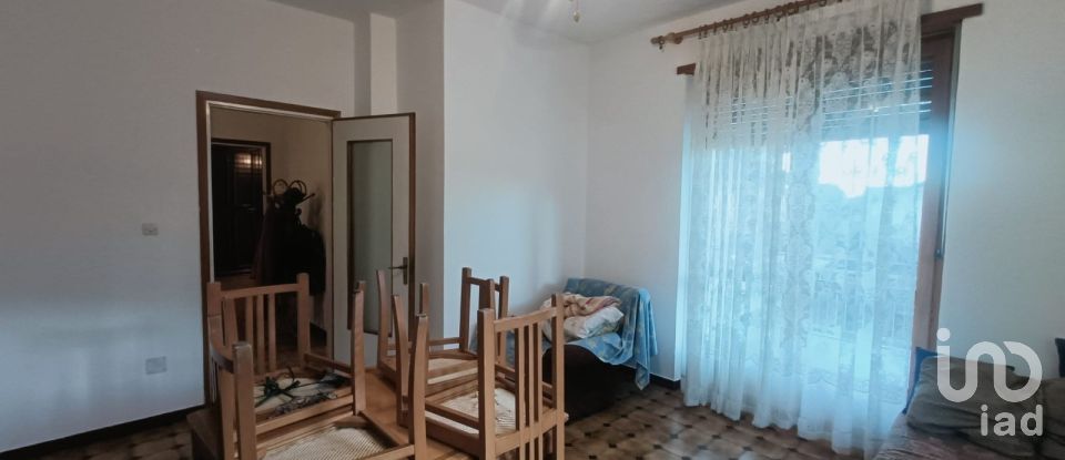 House 6 rooms of 230 m² in Cafasse (10070)