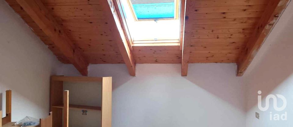 House 6 rooms of 140 m² in Visone (15010)