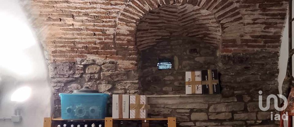 House 6 rooms of 140 m² in Visone (15010)