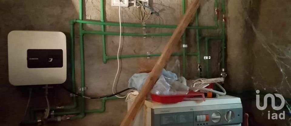 House 6 rooms of 140 m² in Visone (15010)