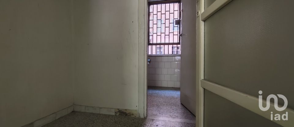 Negozio / locale commerciale di 64 m² in Roma (00165)