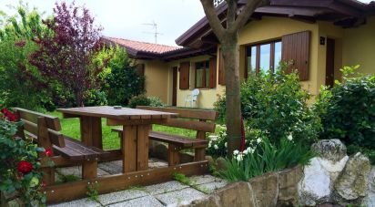 Hotel-ristorante di 2.398 m² in Arcevia (60011)