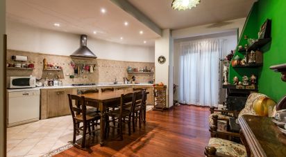 Quadrilocale di 130 m² a Roma (00178)