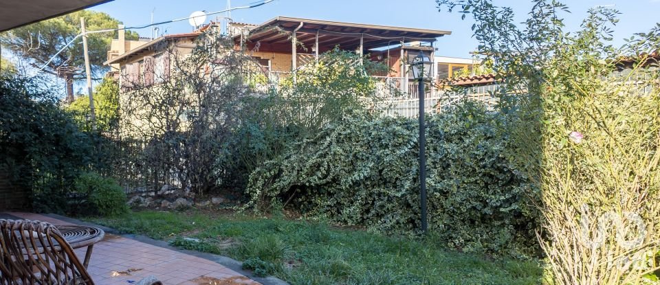 Four-room apartment of 130 m² in Roma (00178)