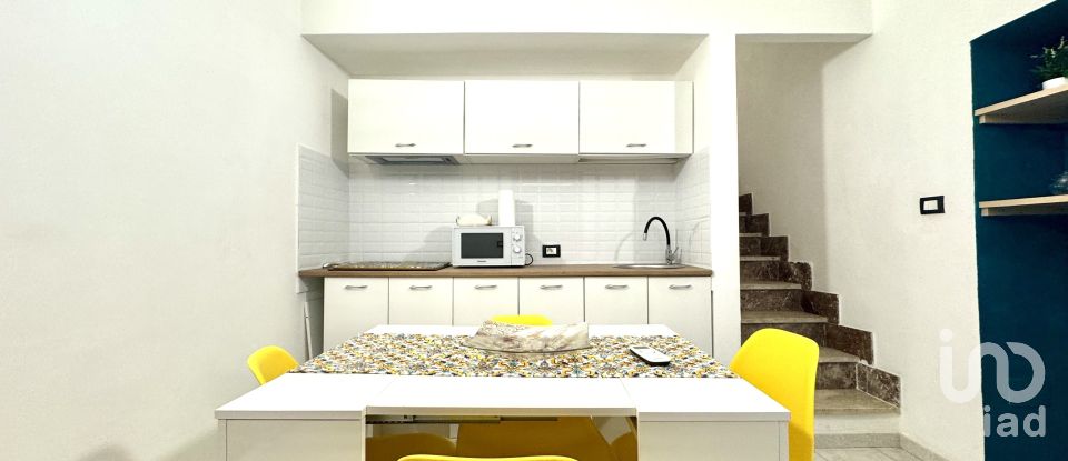 House 9 rooms of 80 m² in Avola (96012)