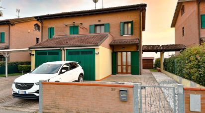 Casa indipendente / Villa 8 locali di 131 m² in Ferrara (44124)