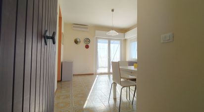 Two-room apartment of 72 m² in Santa Marinella (00058)