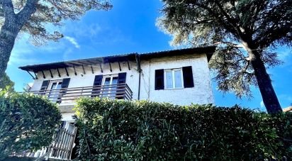 Casa indipendente / Villa 0 locali di 236 m² in Cogoleto (16016)
