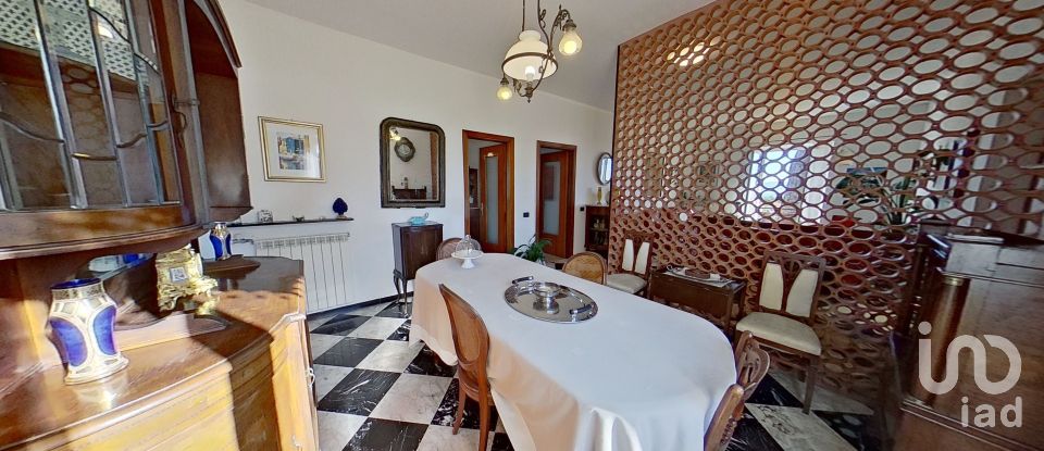 Casa indipendente / Villa 0 locali di 236 m² in Cogoleto (16016)