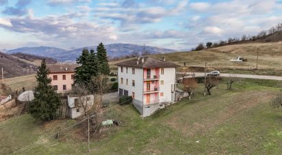 House 12 rooms of 225 m² in Neviano degli Arduini (43024)