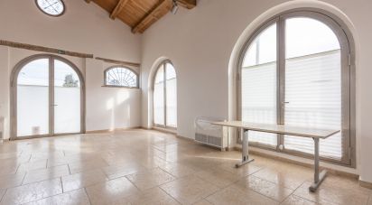 Negozio / locale commerciale di 112 m² in Loreto (60025)