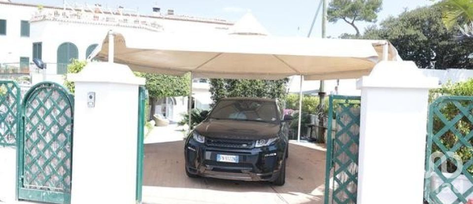 Farm 4 rooms of 110 m² in Ischia (80077)