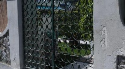 Farm 4 rooms of 110 m² in Ischia (80077)