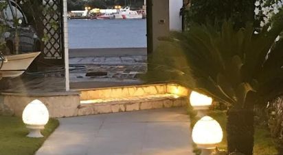 Farm 4 rooms of 110 m² in Ischia (80077)