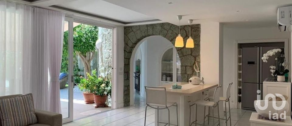 Farm 4 rooms of 110 m² in Ischia (80077)