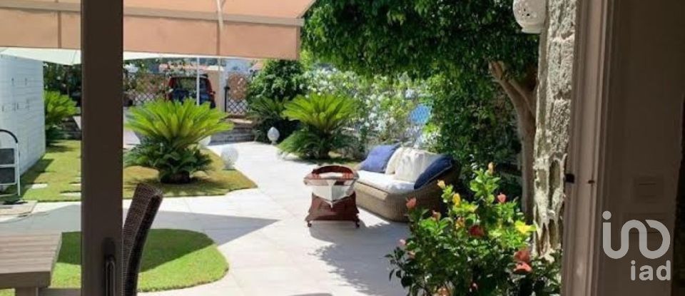 Farm 4 rooms of 110 m² in Ischia (80077)