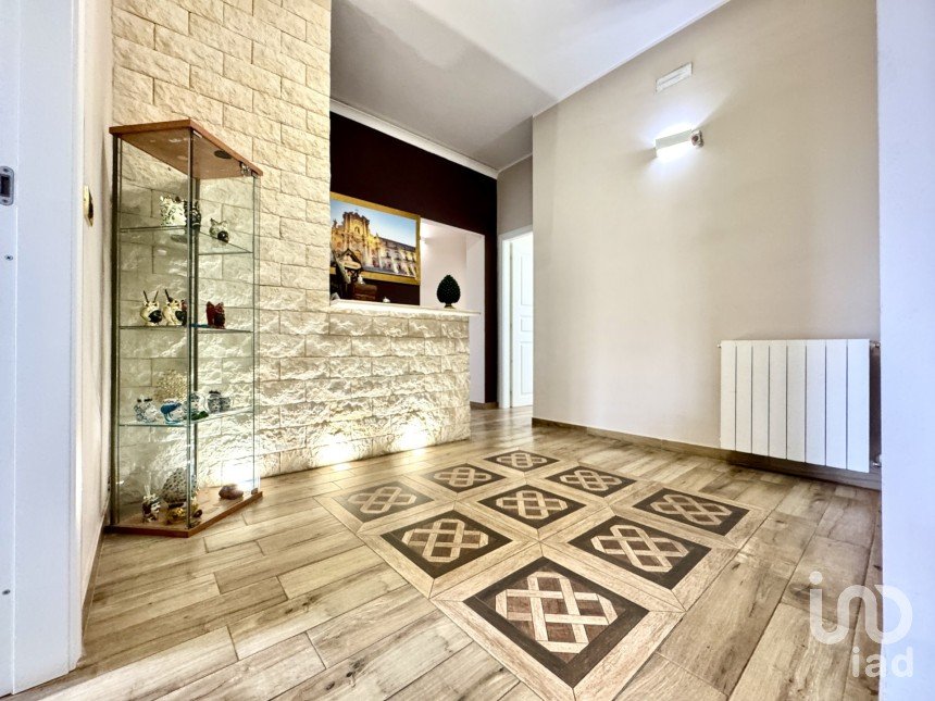 Quadrilocale di 139 m² a Siracusa (96100)