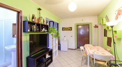 Bilocale di 76 m² a Mariano Comense (22066)