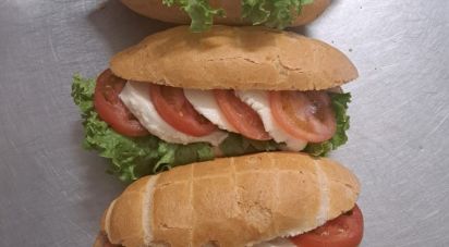 Negozio / locale commerciale di 80 m² in Torino (10145)