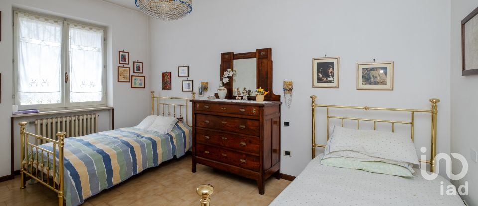 Townhouse 10 rooms of 358 m² in Goito (46044)