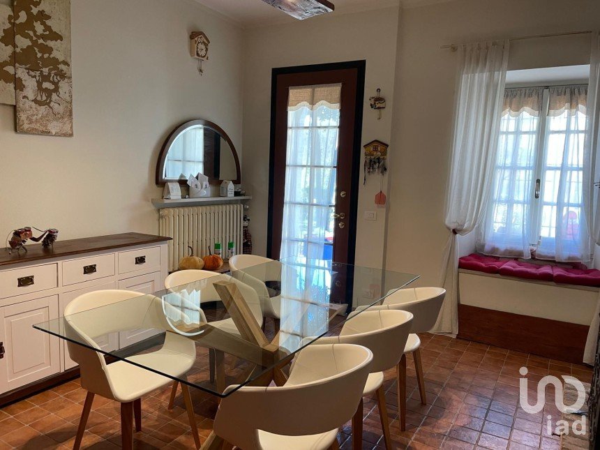 House 5 rooms of 150 m² in Desenzano del Garda (25015)