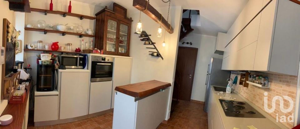 House 5 rooms of 150 m² in Desenzano del Garda (25015)