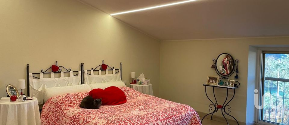 House 5 rooms of 150 m² in Desenzano del Garda (25015)