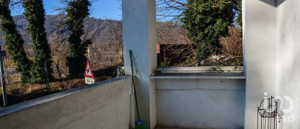 Casa indipendente / Villa 10 locali di 289 m² in Cengio (17056)