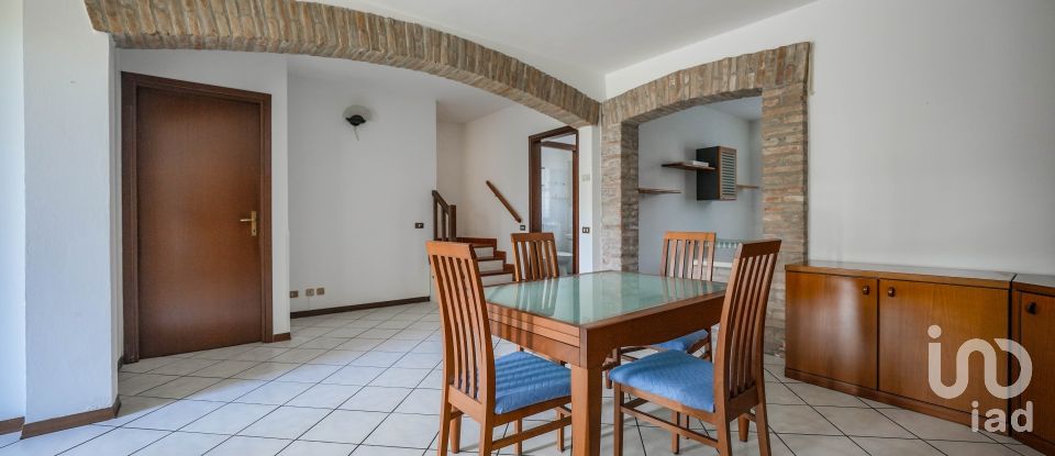 Traditional house 3 rooms of 142 m² in Migliaro (44020)