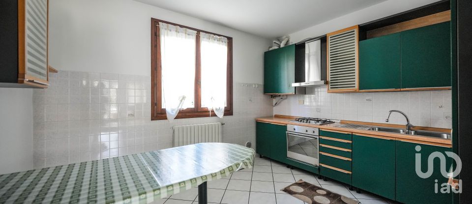 Traditional house 3 rooms of 142 m² in Migliaro (44020)