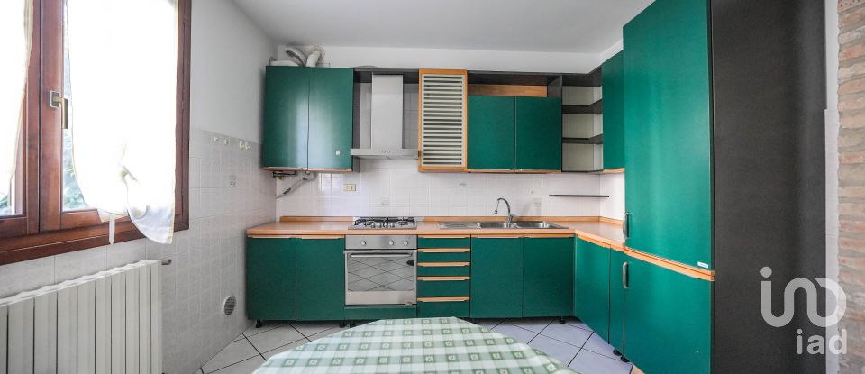 Traditional house 3 rooms of 142 m² in Migliaro (44020)