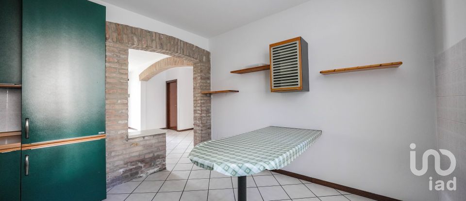 Traditional house 3 rooms of 142 m² in Migliaro (44020)