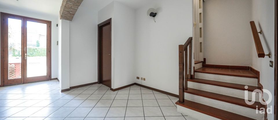 Traditional house 3 rooms of 142 m² in Migliaro (44020)